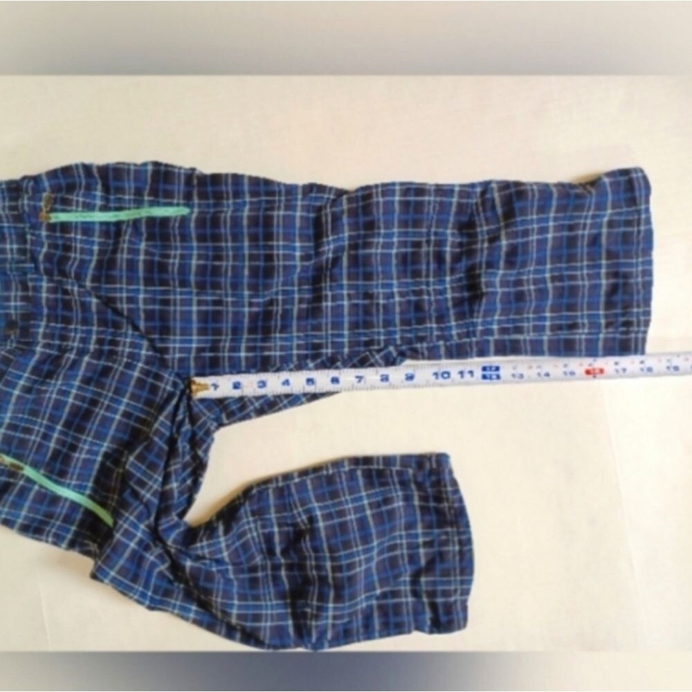 Columbia Plaid Capri Shorts Blue Turquoise Gray with Zippered Pockets - Picture 2 of 13